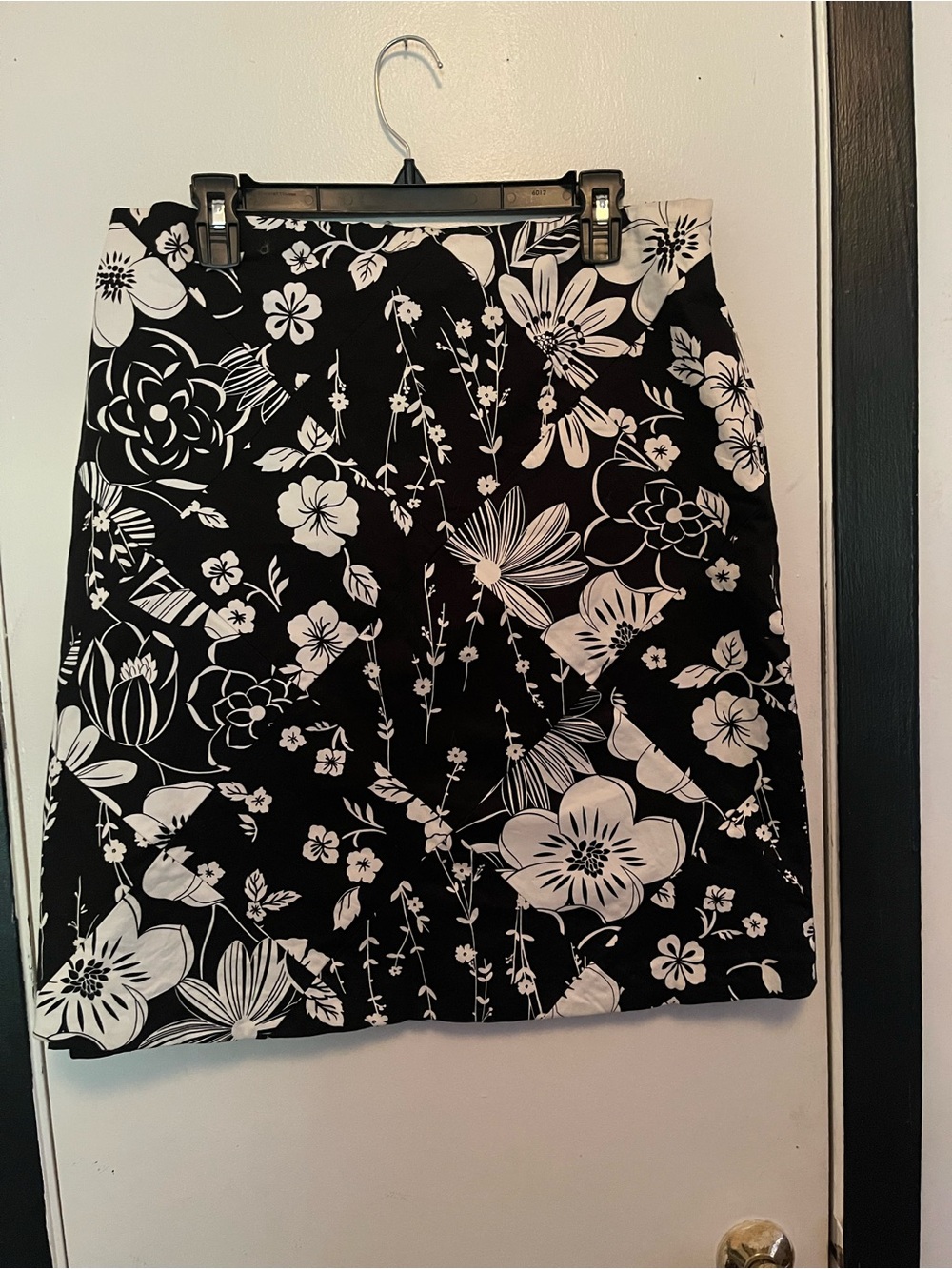 Grace Elements Black and White Floral Midi Skirt